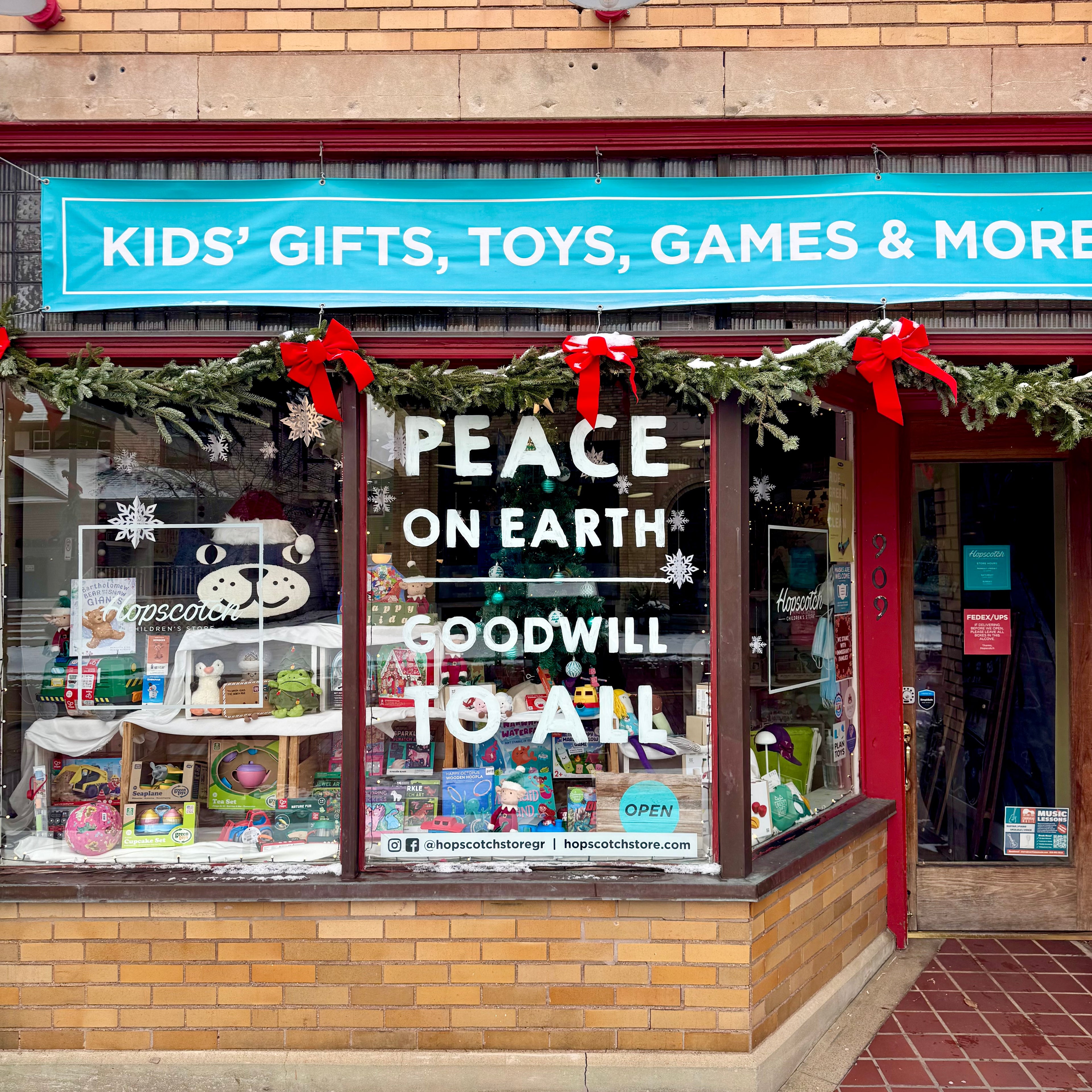 Hopscotch Children's Store at Christmas